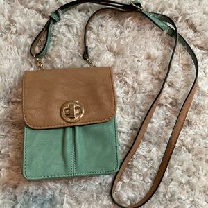 Crossbody purse